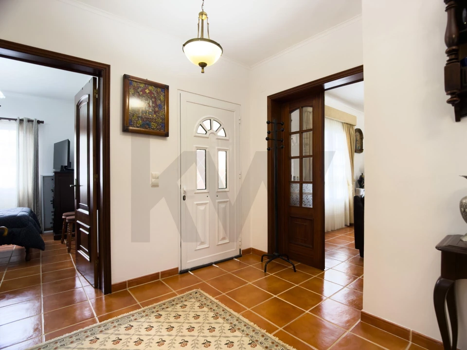 Moradia T5 para Venda em Fajã de Baixo Foto 25