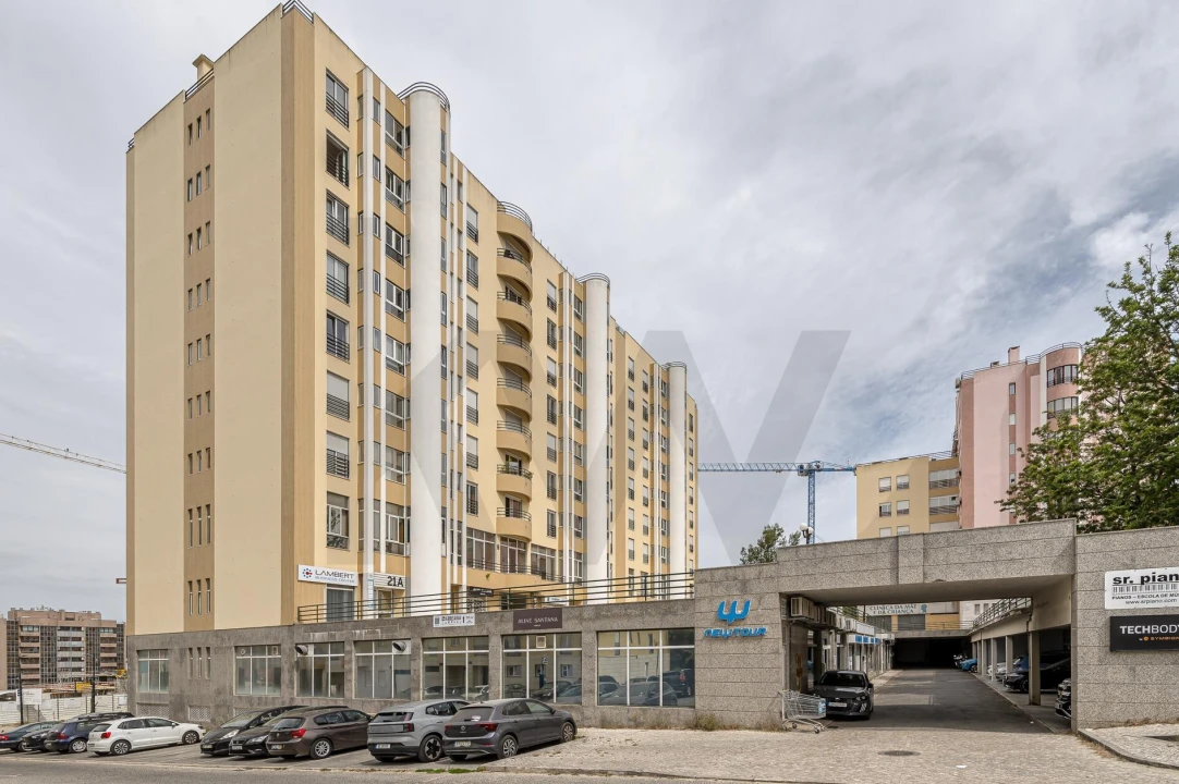Apartamento T2 para Arrendamento em Lumiar Foto 25