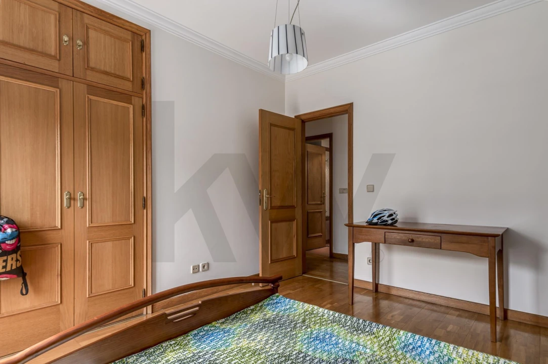 Apartamento T2 para Arrendamento em Lumiar Foto 16