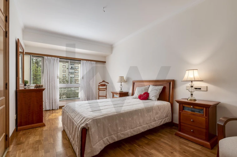 Apartamento T2 para Arrendamento em Lumiar Foto 19