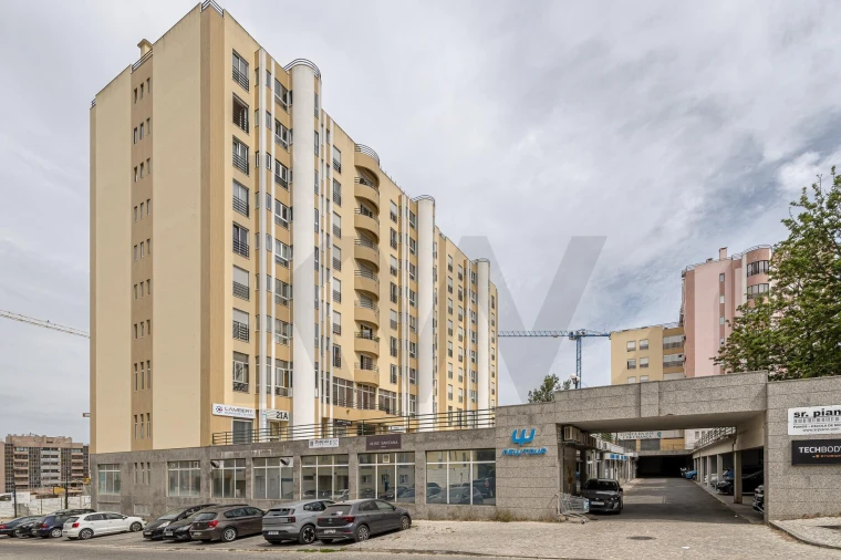 Apartamento T2 para Arrendamento em Lumiar Foto 25