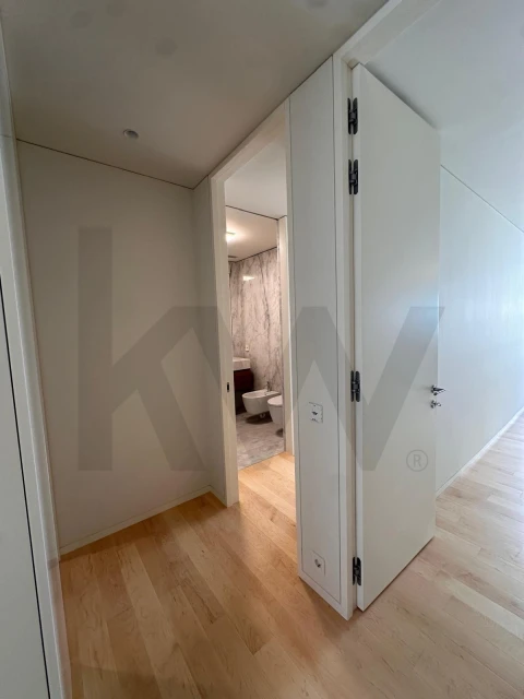 Apartamento T2 para Venda em Lordelo do Ouro e Massarelos