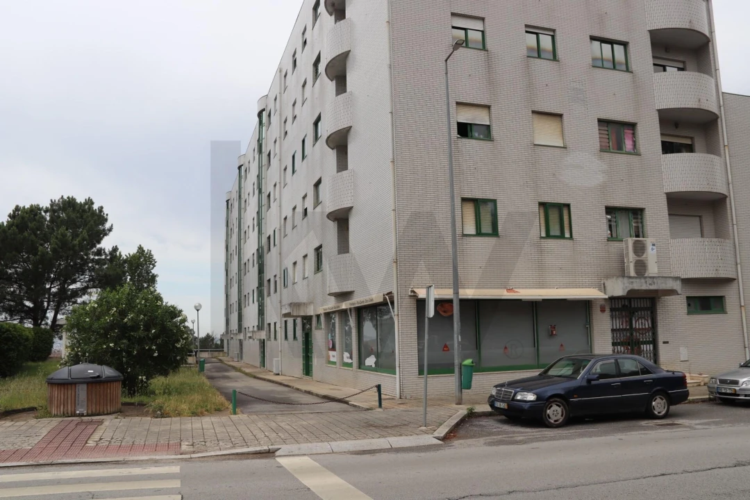 Apartamento T2 para Venda em Fânzeres e São Pedro da Cova Foto 35
