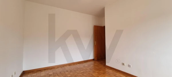 Apartamento T2 para Venda em Fânzeres e São Pedro da Cova