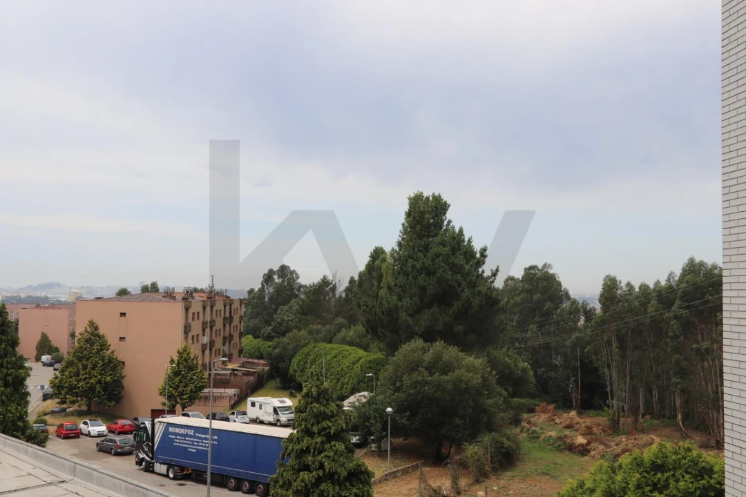 Apartamento T2 para Venda em Fânzeres e São Pedro da Cova Foto 38