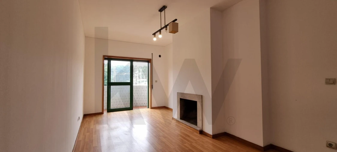 Apartamento T2 para Venda em Fânzeres e São Pedro da Cova Foto 5