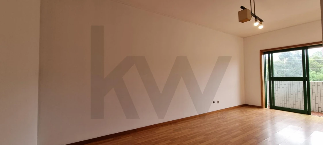 Apartamento T2 para Venda em Fânzeres e São Pedro da Cova Foto 3
