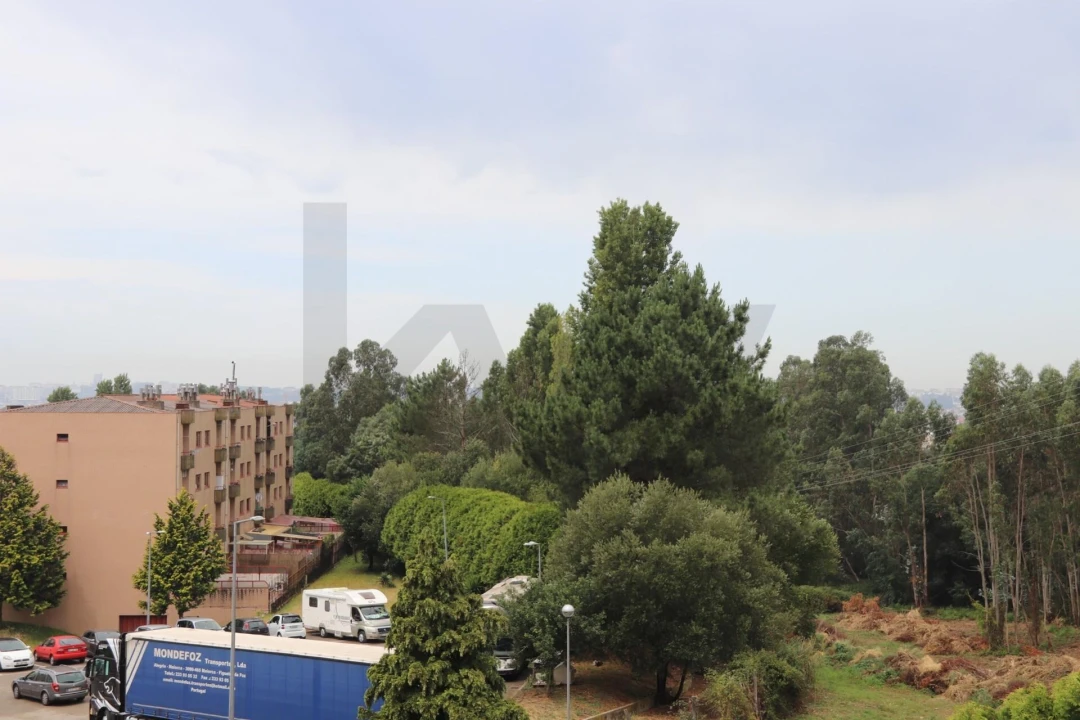 Apartamento T2 para Venda em Fânzeres e São Pedro da Cova Foto 37