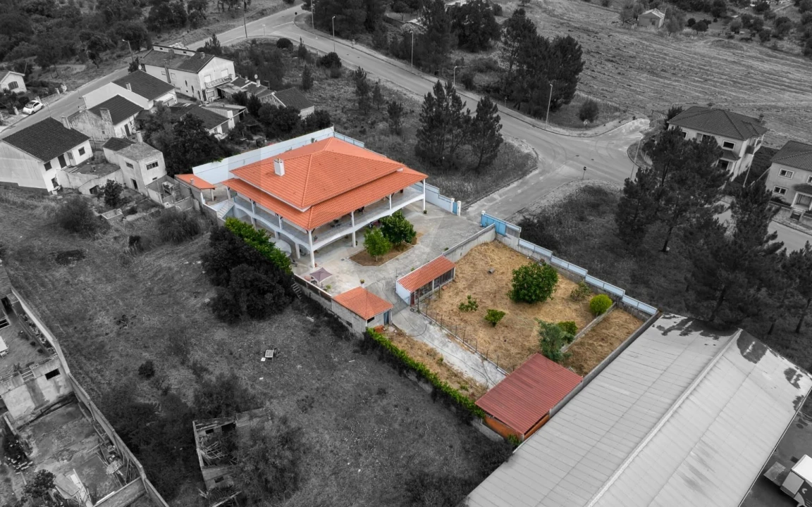 Moradia T5 para Venda em Meia Via Foto 4