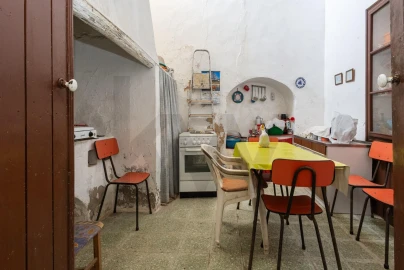 Moradia T2 para Venda em Loule (São Sebastião)