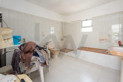 Moradia T2 para Venda em Loule (São Sebastião)