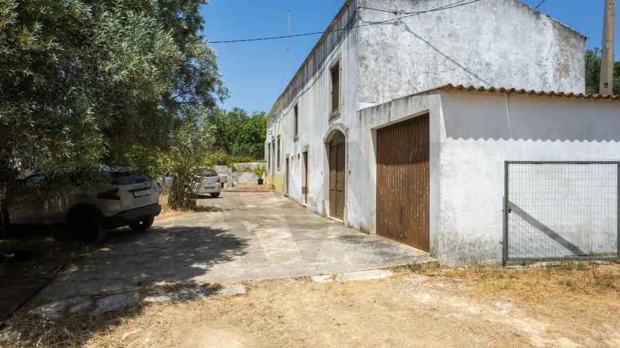 Moradia T2 para Venda em Loule (São Sebastião) Foto 2