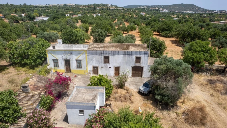 Moradia T2 para Venda em Loule (São Sebastião) Foto 4