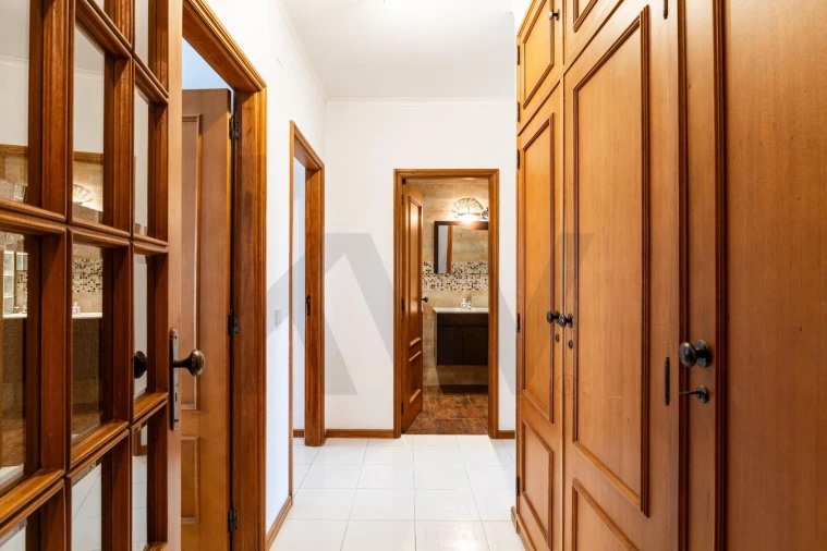 Apartamento T3 para Venda em Mindelo Foto 13