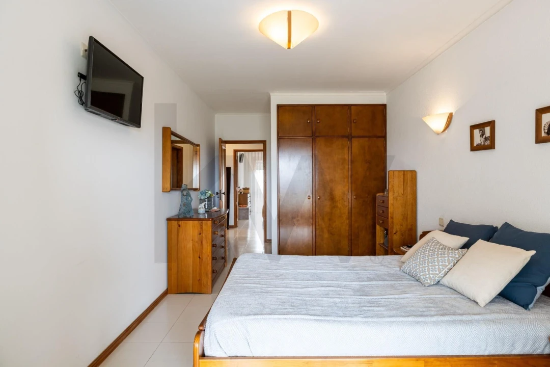 Apartamento T3 para Venda em Mindelo Foto 23