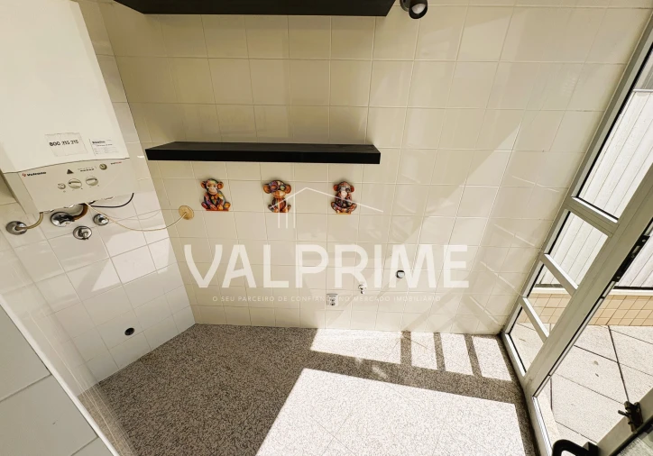 Apartamento T1 para Venda em Cedofeita, Santo Ildefonso, Sé, Miragaia, São Nicolau e Vitória Foto 25