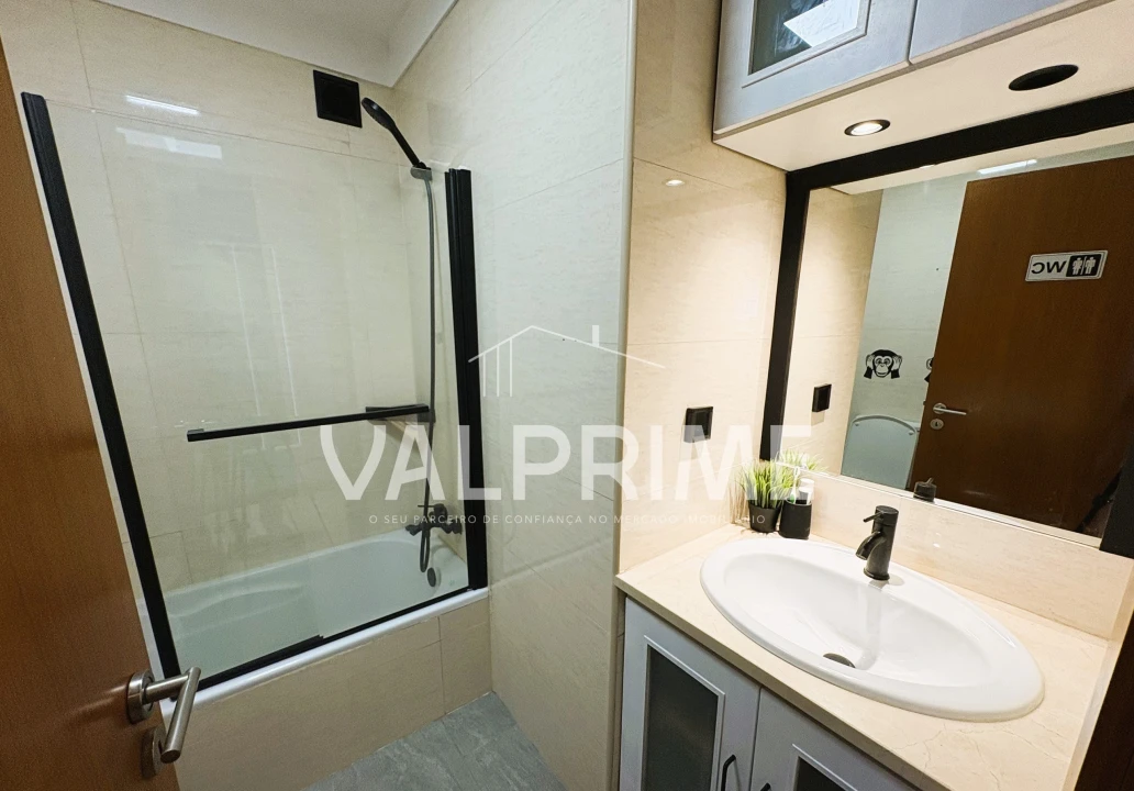 Apartamento T1 para Venda em Cedofeita, Santo Ildefonso, Sé, Miragaia, São Nicolau e Vitória Foto 9