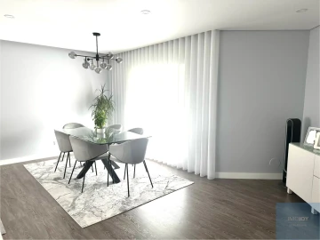 Apartamento T4 para Venda em Venteira