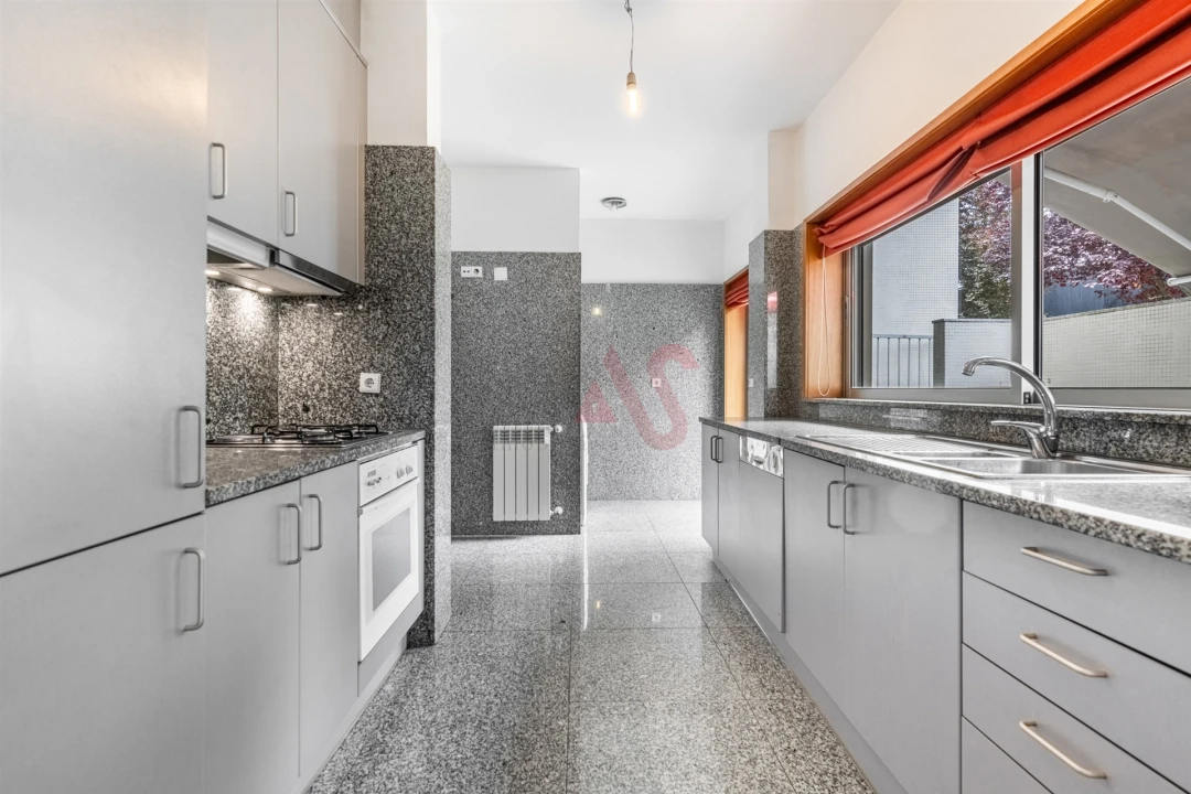 Apartamento T3 para Venda em Caldas de Vizela (São Miguel e São João) Foto 7
