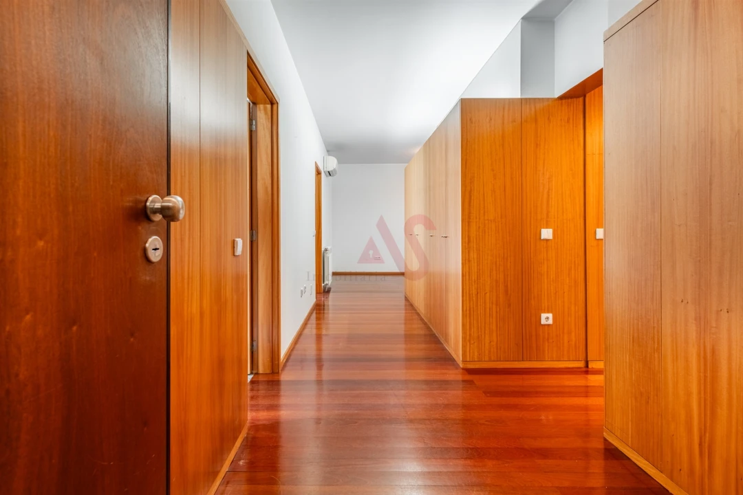 Apartamento T3 para Venda em Caldas de Vizela (São Miguel e São João) Foto 3
