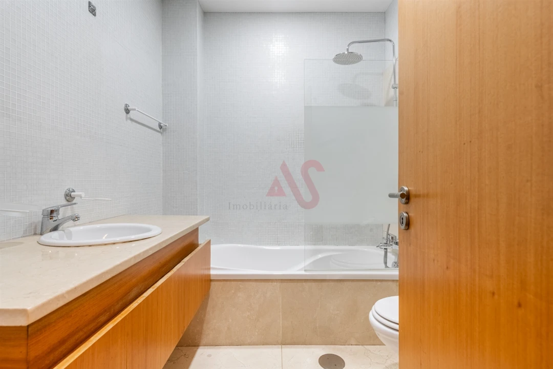 Apartamento T3 para Venda em Caldas de Vizela (São Miguel e São João) Foto 13