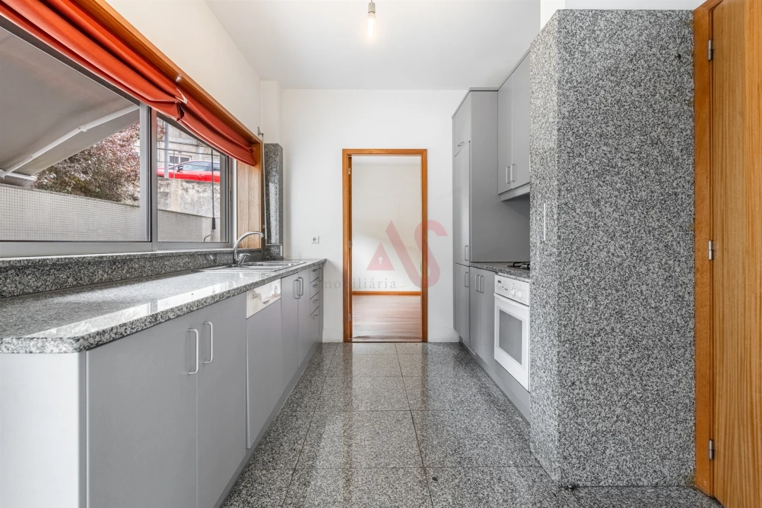 Apartamento T3 para Venda em Caldas de Vizela (São Miguel e São João) Foto 6