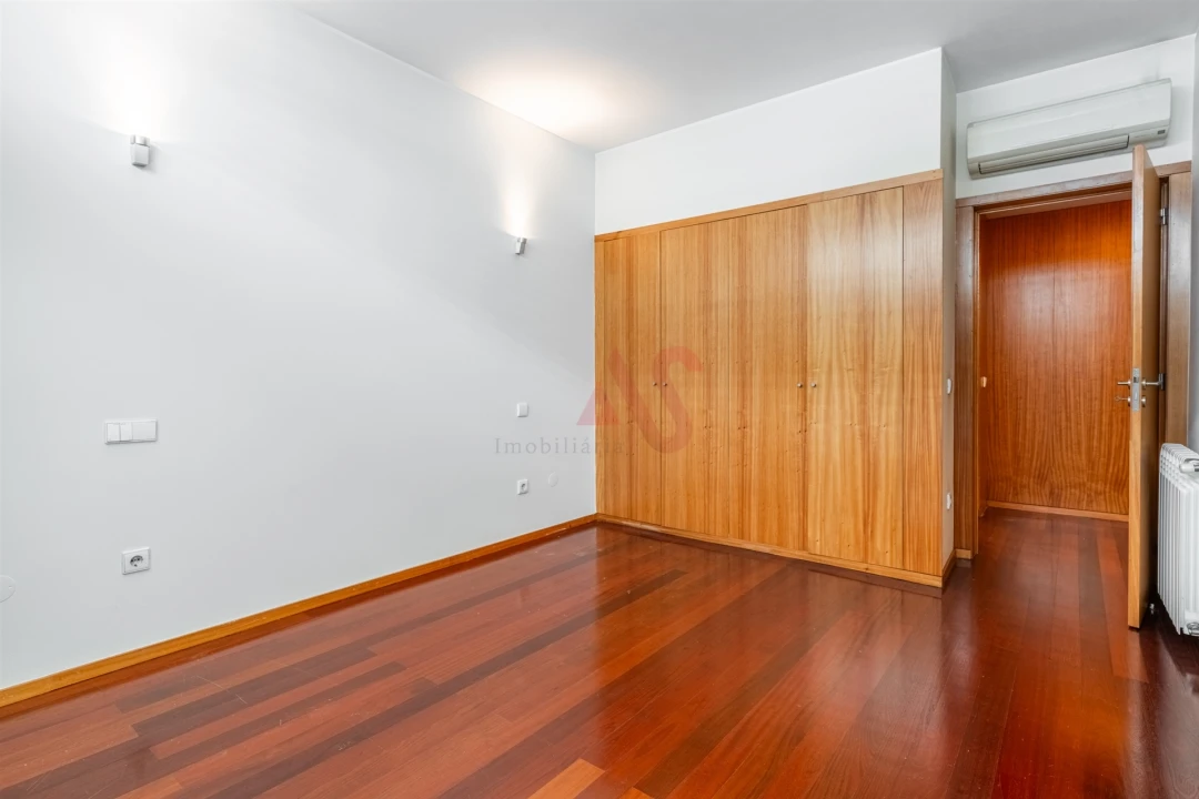 Apartamento T3 para Venda em Caldas de Vizela (São Miguel e São João) Foto 12
