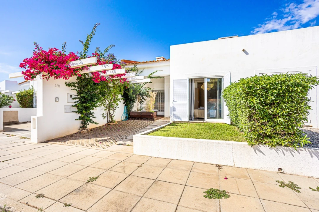Apartamento T1 para Arrendamento em Mexilhoeira Grande Foto 4