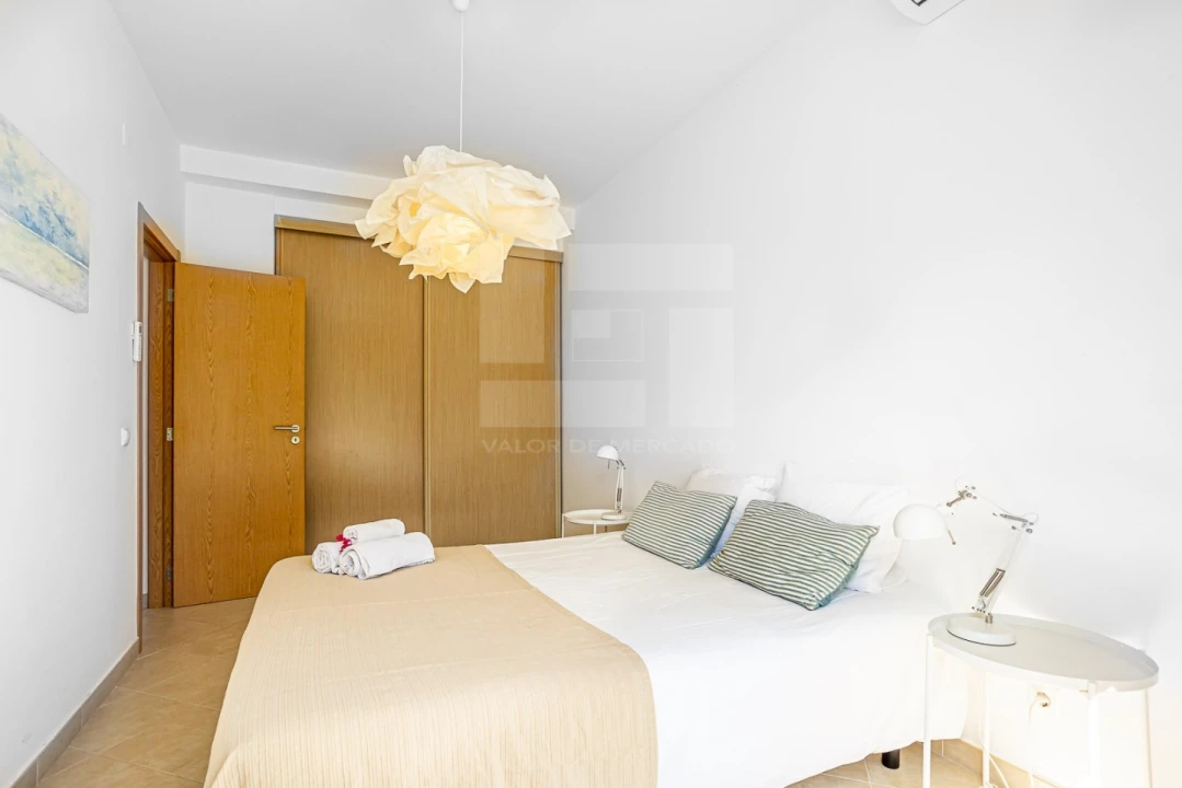 Apartamento T1 para Arrendamento em Mexilhoeira Grande Foto 6
