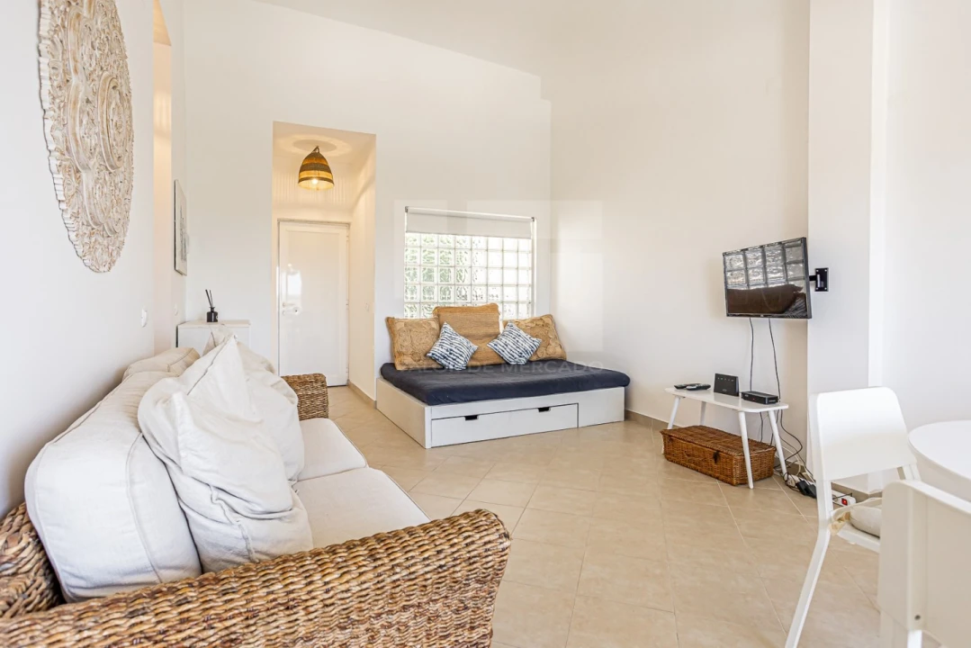 Apartamento T1 para Arrendamento em Mexilhoeira Grande Foto 13