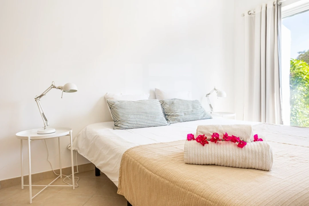 Apartamento T1 para Arrendamento em Mexilhoeira Grande Foto 24