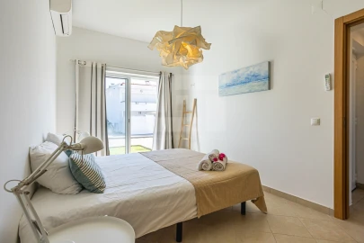 Apartamento T1 para Arrendamento em Mexilhoeira Grande