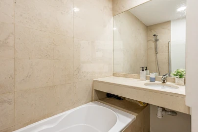 Apartamento T1 para Arrendamento em Mexilhoeira Grande