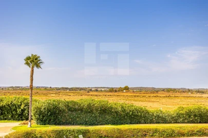 Apartamento T1 para Arrendamento em Mexilhoeira Grande