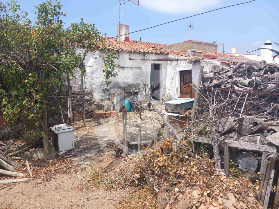 Moradia T2 para Venda em Brinches Foto 13