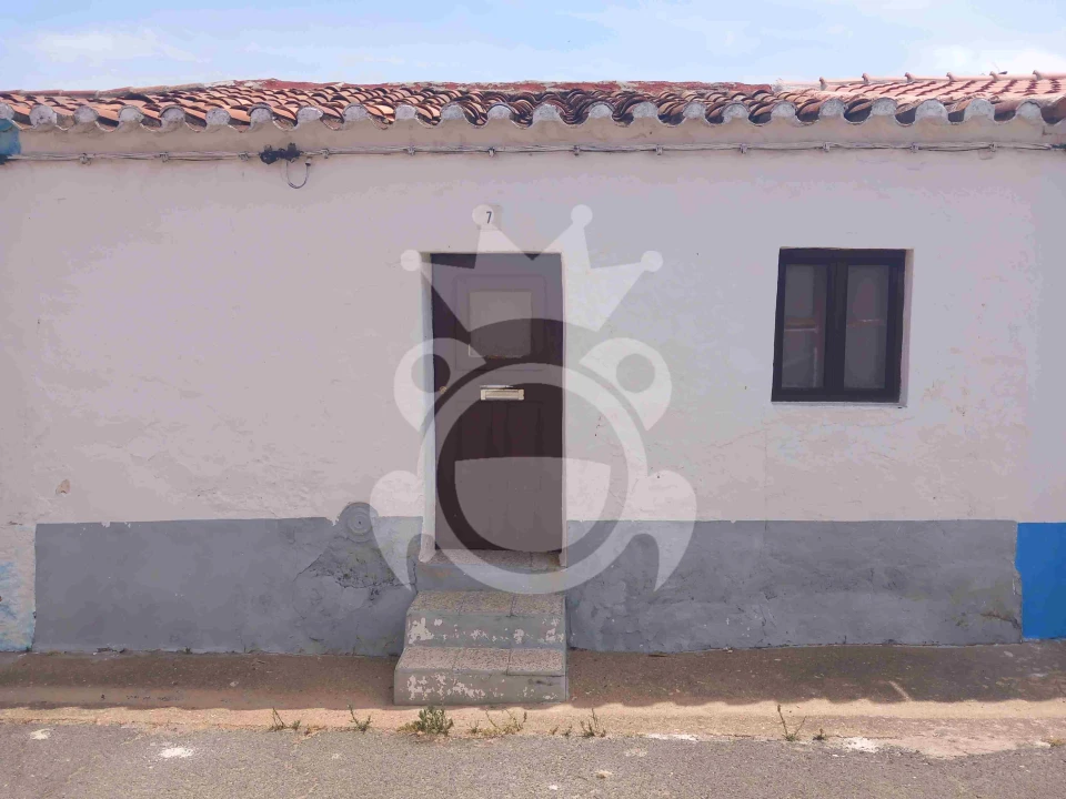 Moradia T2 para Venda em Brinches Foto 1