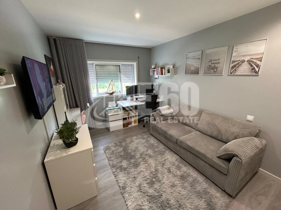 Apartamento T2 para Venda em Nogueira da Regedoura Foto 18