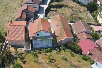 Moradia T5 para Venda em Rebordelo