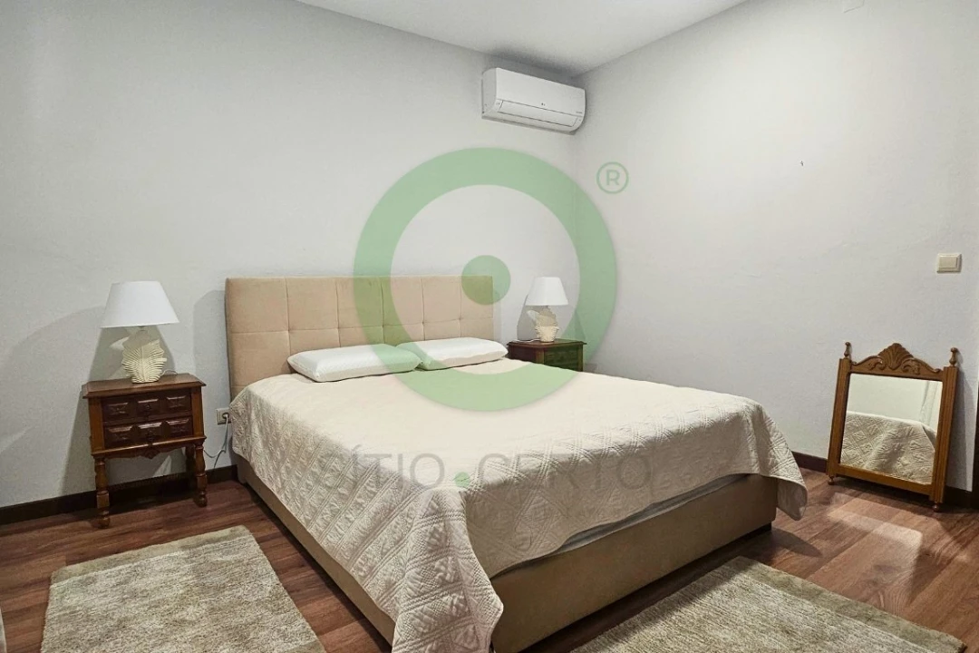 Moradia T5 para Venda em Rebordelo Foto 13
