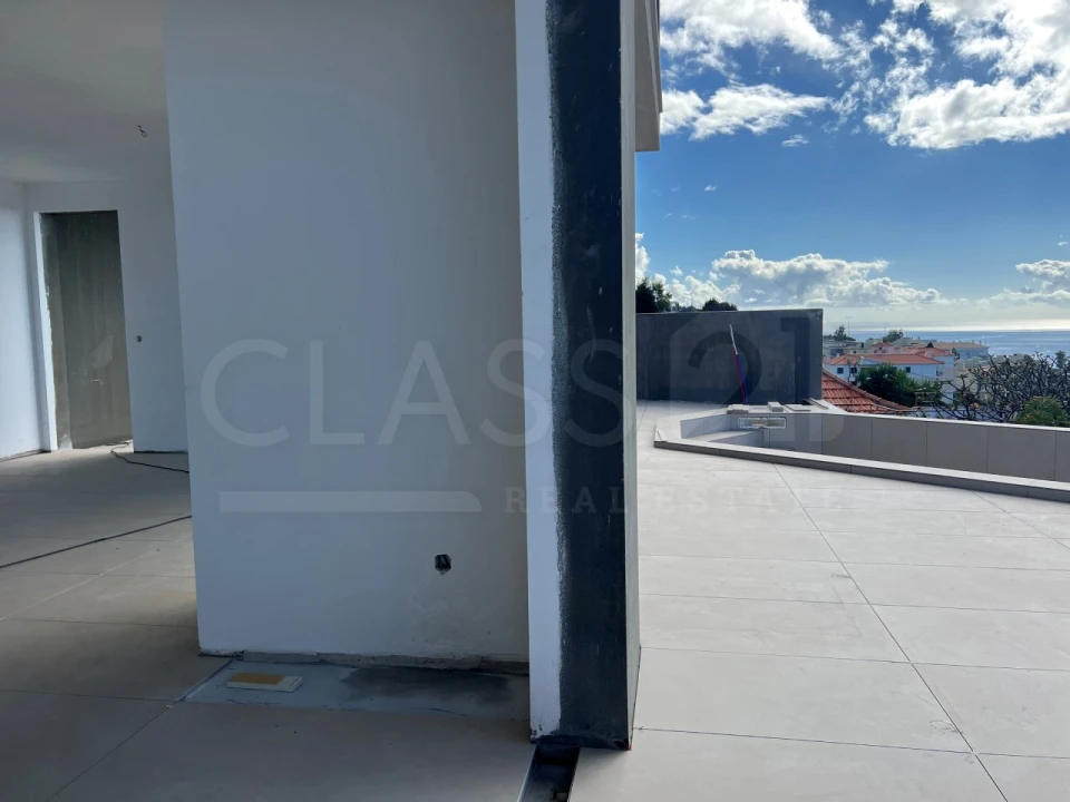 Moradia T3 para Venda em Caniço Foto 36