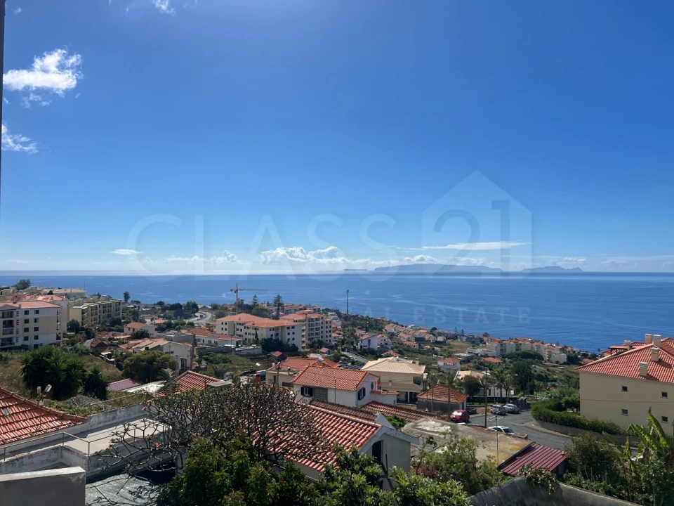 Moradia T3 para Venda em Caniço Foto 4