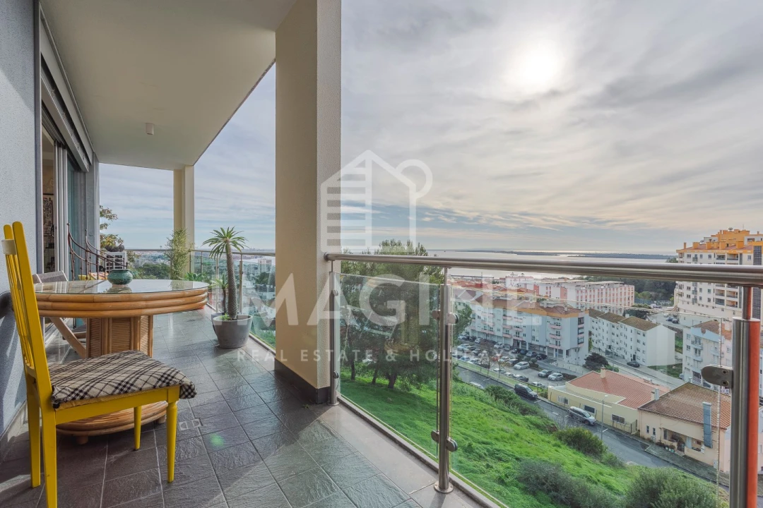 Apartamento T2 para Venda em União das Freguesias de Setúbal Foto 11