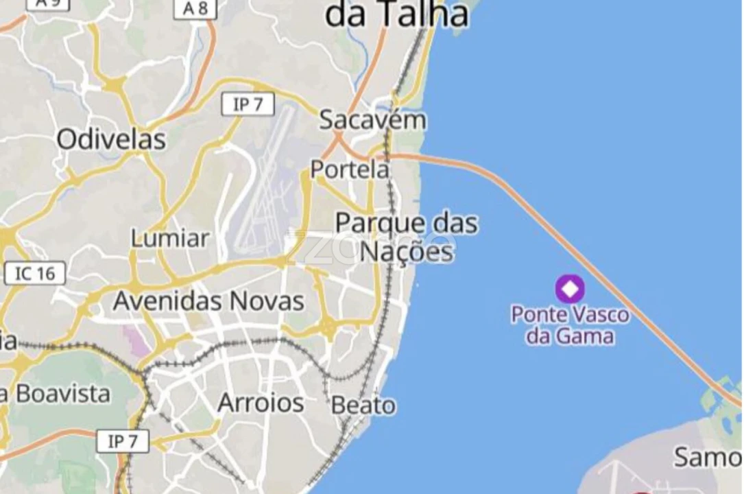Prédio para Venda em Santa Iria de Azoia, São João da Talha e Bobadela Foto 13