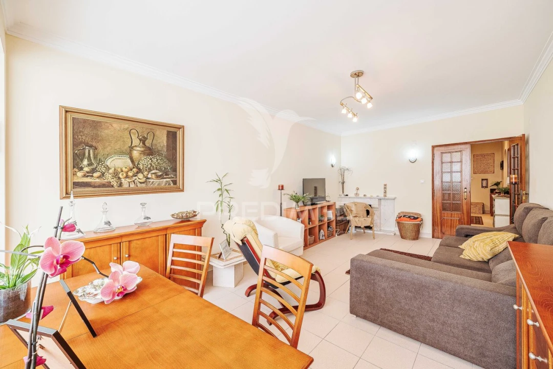Apartamento T3 para Venda em Massamá e Monte Abraão Foto 6