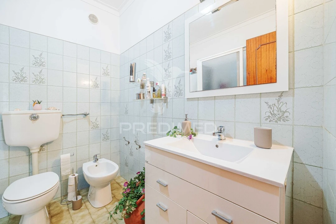 Apartamento T3 para Venda em Massamá e Monte Abraão Foto 21