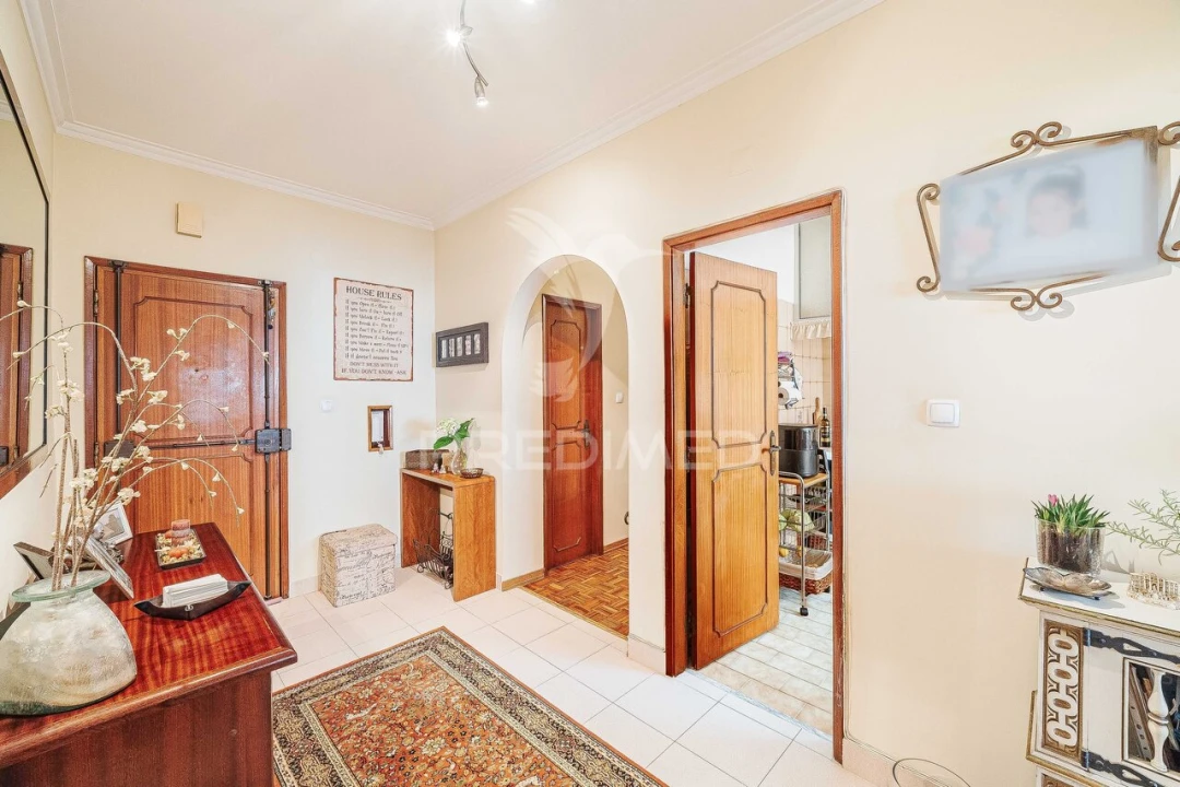 Apartamento T3 para Venda em Massamá e Monte Abraão Foto 11