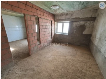 Moradia T2 para Venda em Abrigada e Cabanas de Torres
