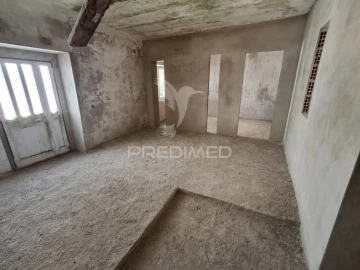 Moradia T2 para Venda em Abrigada e Cabanas de Torres