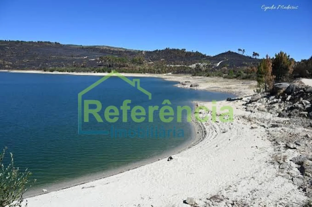 Moradia T2 para Venda em Vilela Seca Foto 13