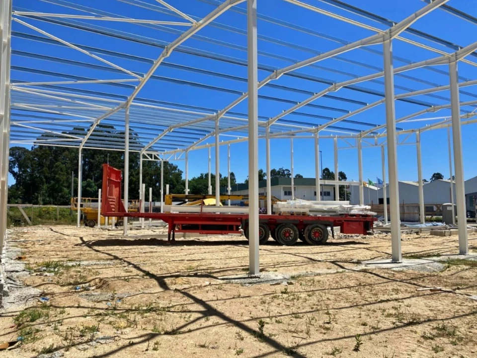 Armazém para Venda em Coronado (São Romão e São Mamede) Foto 1